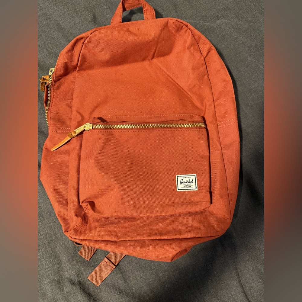 Herschel Backpack - Picture 2 of 8